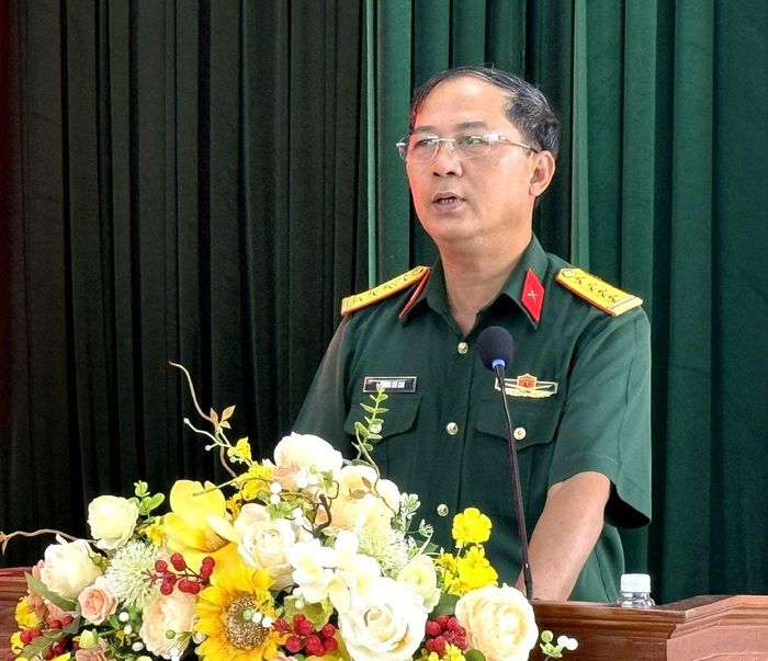 Đại tá Phùng Chí Cao, Phó Tham mưu trưởng, Bộ Tư lệnh Thủ đô đánh giá kết quả cuộc diễn tập. Ảnh: Kiều Thoan Thu