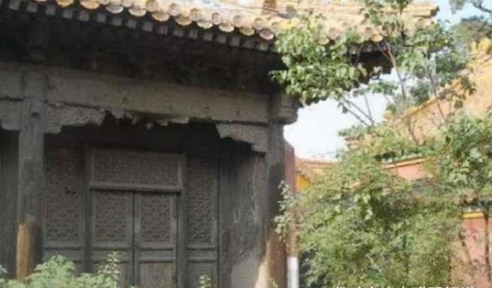  Hình ảnh những cung điện bỏ hoang trong Tử Cấm Thành. Ảnh: 163/ 
