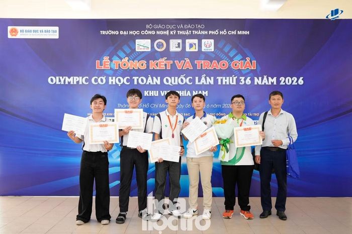 Đội tuyển sinh viên khoa Xây dựng, Trường Đại học Mở TP.HCM đã xuất sắc đạt 1 Giải Nhì, 1 Giải Ba và 4 Giải Khuyến khích.