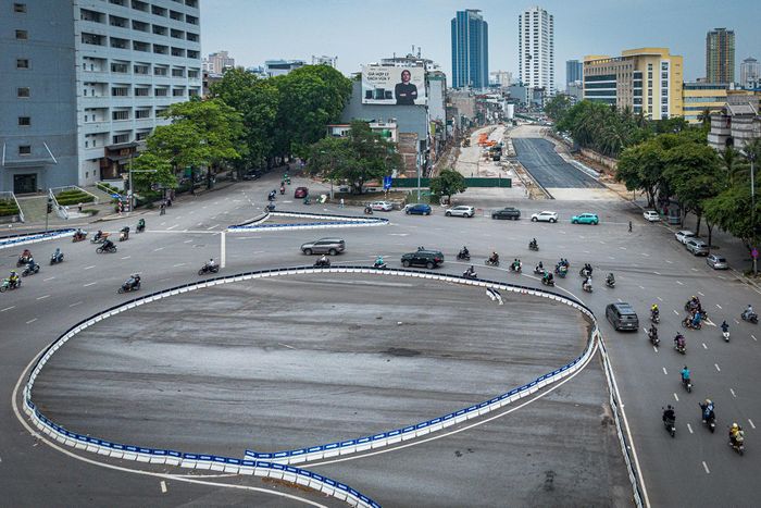  Dự án có có tổng chiều dài khoảng 2,27 km, mặt cắt ngang rộng 50 m. Tuyến bắt đầu từ nút giao Hoàng Cầu, kết nối với các trục Cát Linh - La Thành - Yên Lãng và kết thúc tại nút giao Voi Phục. 
