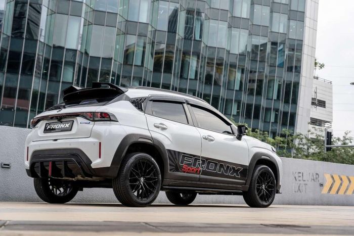  Thiết kế hầm hố trên Suzuki Fronx Sport. Ảnh: Suzuki Malaysia. 