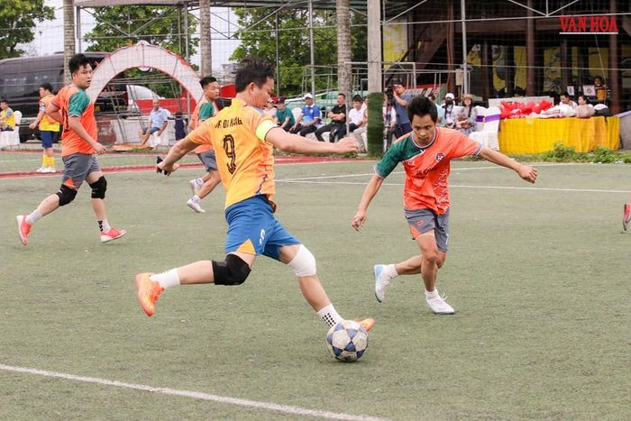 Ở trận số 2, đồng thời diễn ra trận đấu giữa FC Đà Nẵng và FC báo chí Quảng Trị