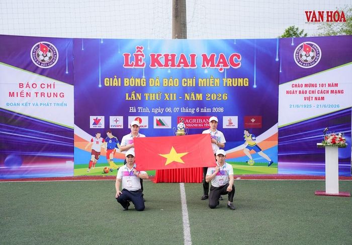 Nghi thức lễ chào cờ tại giải đấu