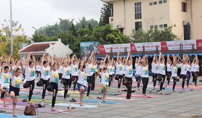 Màn đồng diễn Giao thức Yoga phổ biến lan tỏa thông điệp sống khỏe mạnh, cân bằng và tích cực đến cộng đồng