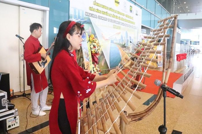 Biểu diễn nghệ thuật phục vụ du khách