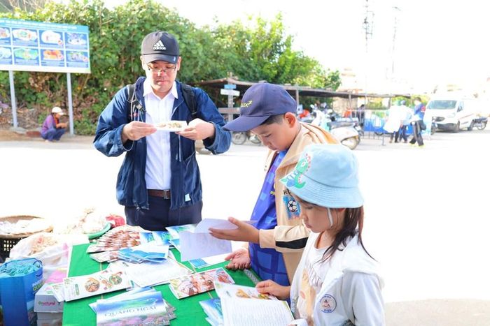 Nhiều ấn phẩm quảng bá du lịch Quảng Ngãi được giới thiệu nhằm cung cấp thông tin hữu ích cho du khách