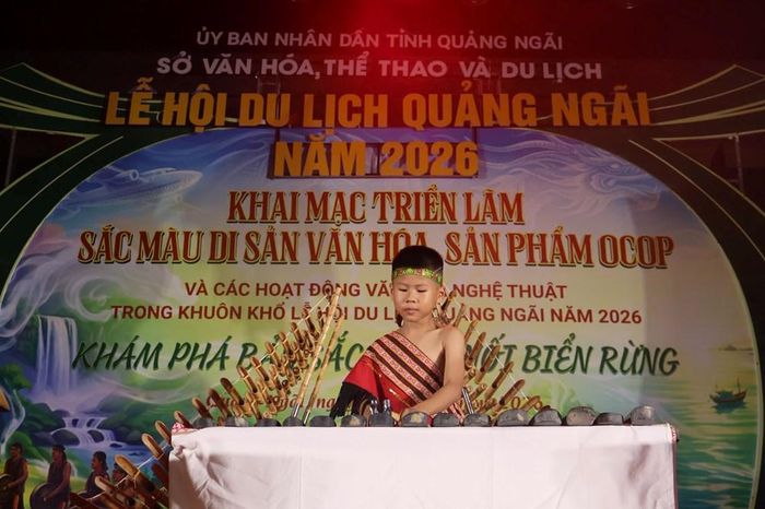 Tiết mục hòa tấu nhạc cụ dân tộc mang đến những thanh âm đặc sắc