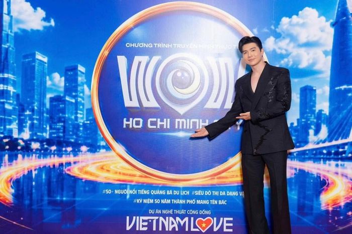 Diễn viên Steven Nguyễn cho biết anh cảm thấy hãnh diện khi được đồng hành cùng chương trình