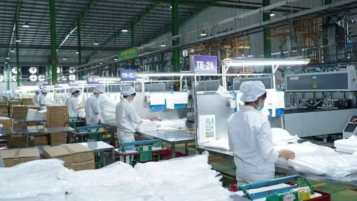 Vai trò của phụ nữ được nâng cao trong sản xuất. Ảnh: Nhandan.vn.