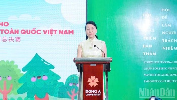 Tổng Lãnh sự Trung Quốc tại Đà Nẵng Đổng Bích Du phát biểu tại buổi lễ.