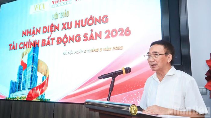 Tiến sĩ Lê Minh Nghĩa, Chủ tịch Hiệp hội Tư vấn Tài chính Việt Nam (VFCA) phát biểu tại hội thảo.