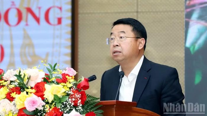 Giám đốc Sở Tài chính Lâm Đồng Tôn Thiện San trình bày tóm tắt điều chỉnh quy hoạch.