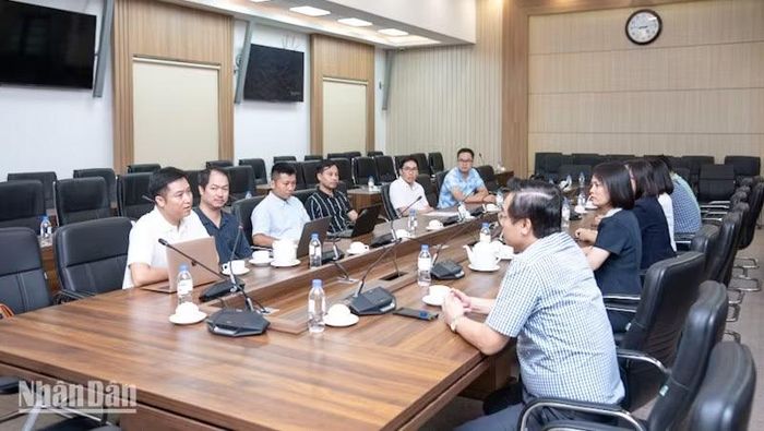 Xây dựng báo chí dữ liệu là một trọng tâm đáng chú ý của buổi làm việc. (Ảnh: MINH DUY)