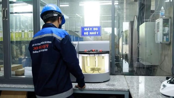 Tất cả các công đoạn hoạt động của nhà máy đều được thực hiện tự động, điều khiển bằng hệ thống máy tính hiện đại.