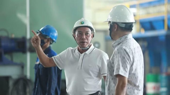 Lãnh đạo đơn vị thường xuyên trực tiếp chỉ đạo tại nhà máy.