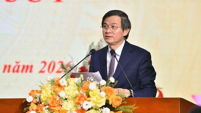 Phó Giáo sư, Tiến sĩ Đoàn Minh Huấn, Ủy viên Bộ Chính trị, Giám đốc Học viện Chính trị quốc gia Hồ Chí Minh phát biểu tại buổi lễ.