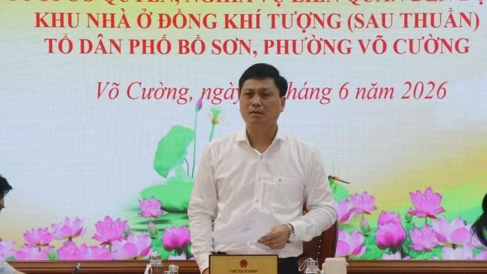Chủ tịch Ủy ban nhân dân phường Võ Cường Nguyễn Ngọc Hiếu chủ trì hội nghị.