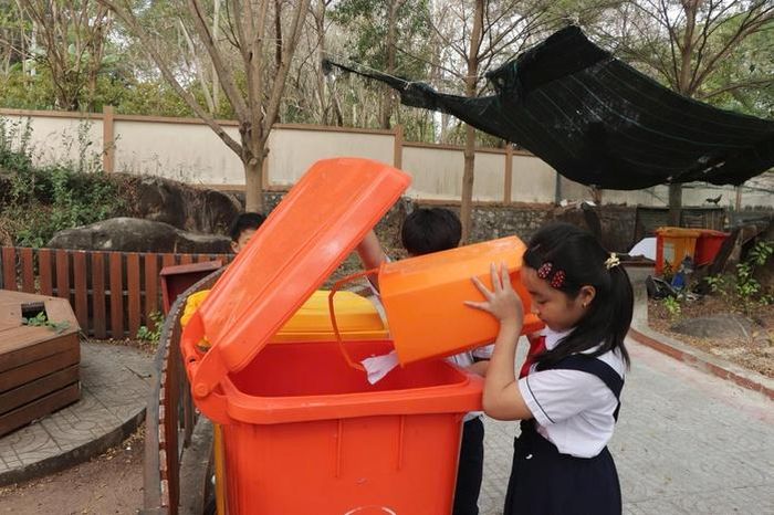 Để việc phân loại rác tại nguồn đạt hiệu quả cần có sự chung tay của cả chính quyền, doanh nghiệp và người dân.