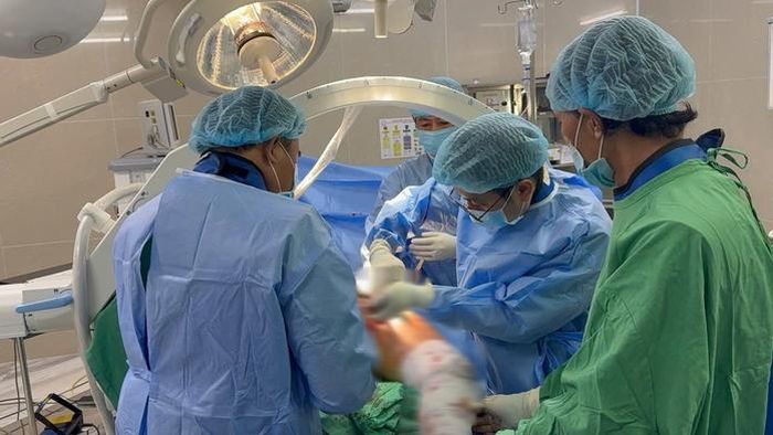 Các ca đại phẫu mở kết hợp xương bằng đinh chuyên dụng đã thành công tốt đẹp