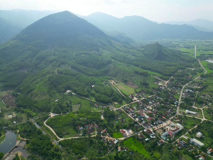  Các ngôi làng Ba Na ở Vĩnh An nằm bên ngọn núi Hòn Sõng 
