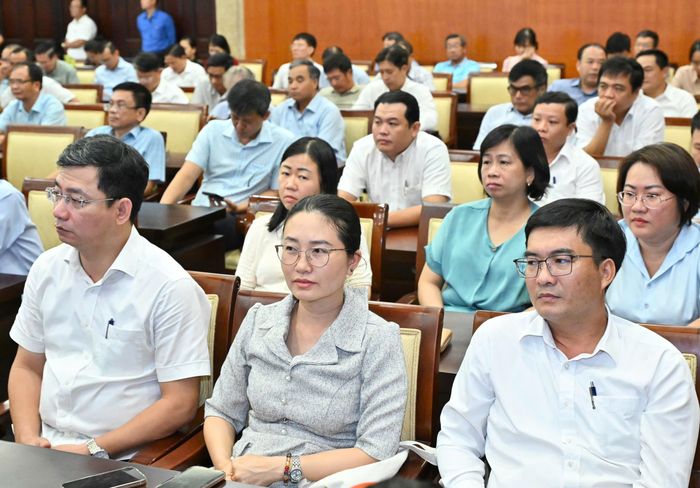  Lãnh đạo các cơ quan, đơn vị, địa phương dự hội nghị. Ảnh: VIỆT DŨNG 
