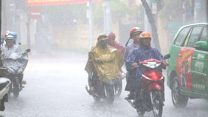  Dự báo mưa dông xuất hiện tại khu vực trung tâm TPHCM. Ảnh minh họa 