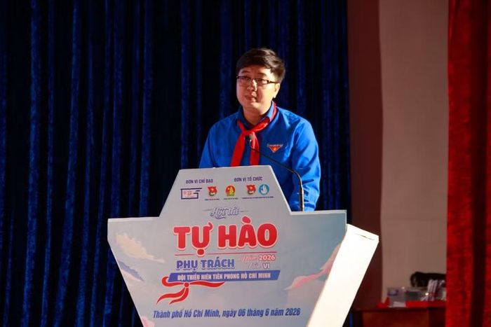 Anh Nguyễn Vũ Hoài Ân - Bí thư Đoàn Trường Đại học Sư phạm TPHCM phát biểu. Ảnh: HCMUE.
