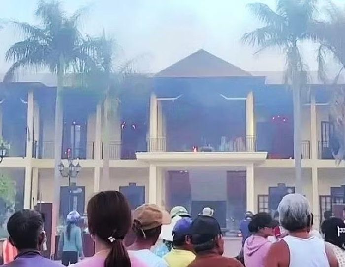 Cháy lớn tại trụ sở làm việc của khối Đảng ủy, Dân vận, Mặt trận và các đoàn thể xã Thượng Đức khiến nhiều phòng làm việc bị hư hỏng.