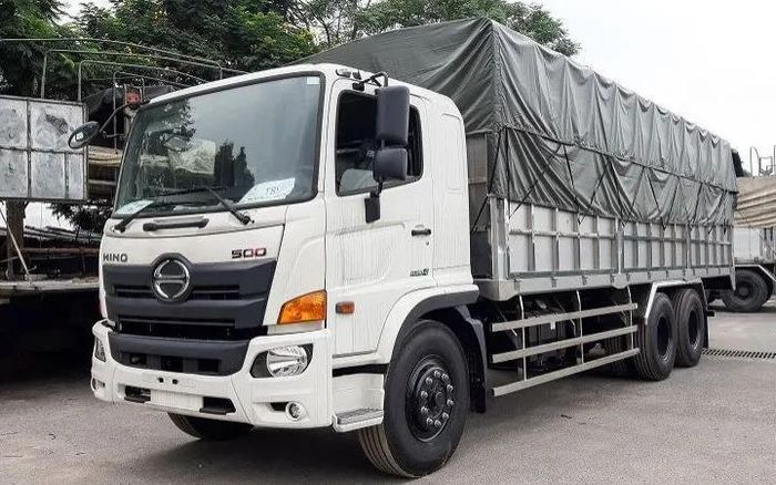 Bộ Xây dựng siết tải trọng xe, áp dụng giấy phép điện tử từ năm 2027. (Ảnh minh họa).