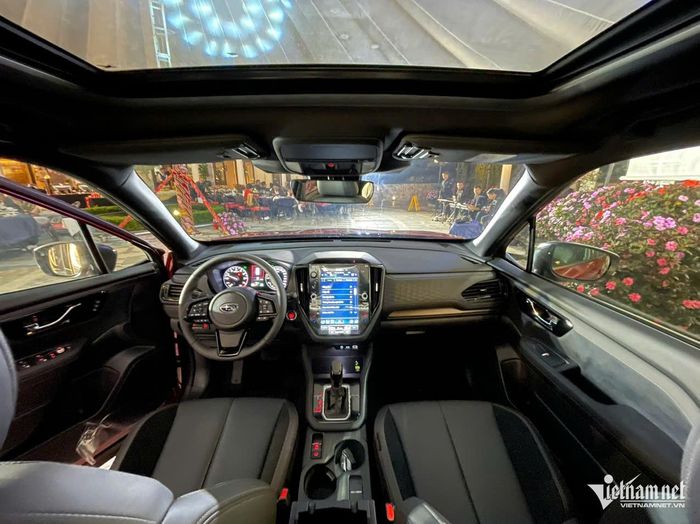 Cửa sổ trời trên xe Subaru Forester 2.5L và Forester e-Boxer Hybrid đời 2026 tại thị trường Mỹ có nguy cơ bị bung ra. Ảnh: Hoàng Hiệp