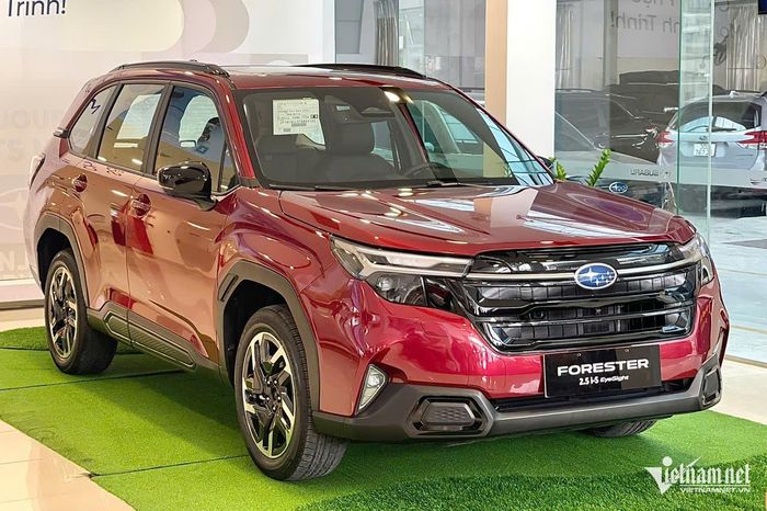 Subaru Forester thế mới được ra mắt tại Việt Nam vào tháng 11/2025, nhập khẩu từ Nhật Bản. Ảnh: Hoàng Hiệp