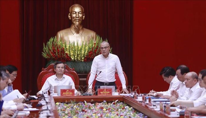 Bí thư Tỉnh ủy Phú Thọ Phạm Đại Dương phát biểu tại Hội nghị khoa học về các giải pháp phát triển kinh tế - xã hội, hướng tới mục tiêu tăng trưởng hai con số. Ảnh: Hoàng Hùng/TTXVN