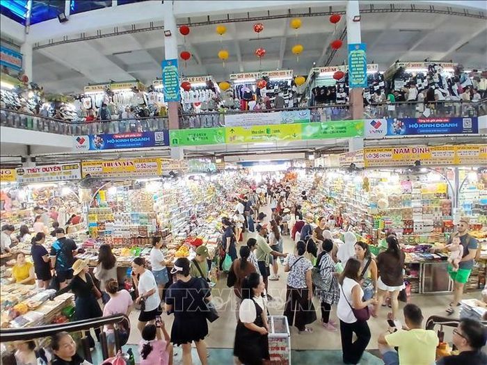 Nhiều chương trình kích cầu thu hút khách trong nước và quốc tế đến với Đà Nẵng.