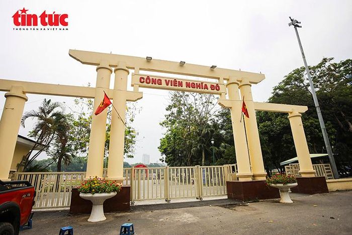 Công viên Nghĩa Đô đang được đầu tư thêm hạ tầng kỹ thuật phục vụ điều tiết, tiêu thoát nước đô thị.