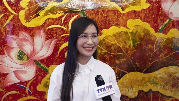 Chị Nguyễn Thị Kim Hòa, Tiến sĩ tốt nghiệp Đại học Ngôn ngữ Bắc Kinh cho biết sẽ tiếp tục công tác giảng dạy, truyền đạt những kiến thức và kinh nghiệm tích lũy được trong thời gian học tập tại Trung Quốc cho các bạn sinh viên Việt Nam.