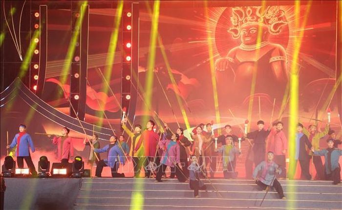 Tiết mục văn nghệ tại Lễ khai hội Vía Bà Chúa Xứ núi Sam năm 2026.