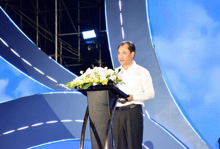 Phát biểu khai mạc tại chương trình, Bộ trưởng Bộ Nông nghiệp và Môi trường Trịnh Việt Hùng khẳng định, Ngày Môi trường Thế giới và Ngày Đại dương Thế giới hằng năm là dịp để các quốc gia nhìn nhận sâu sắc trách nhiệm của mình, cùng hành động mạnh mẽ hơn để bảo vệ môi trường, bảo vệ biển và giữ gìn hành tinh xanh cho thế hệ mai sau.