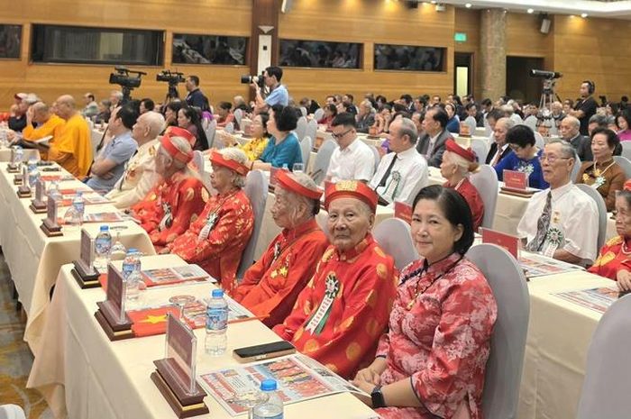 Các đại biểu dự Hội nghị