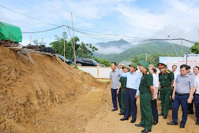 Bí thư Tỉnh ủy Lê Đức Thái thăm, kiểm tra tiến độ thi công Dự án Trường nội trú liên cấp Tiểu học và THCS Tam Thanh.