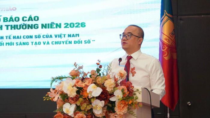 PGS.TS. Nguyễn Trúc Lê, Hiệu trưởng Trường Đại học Kinh tế (UEB) - Đại học Quốc gia Hà Nội (VNU) nhấn mạnh tầm quan trọng của phát triển khoa học, công nghệ và đổi mới sáng tạo trong phát triển kinh tế quốc gia.
