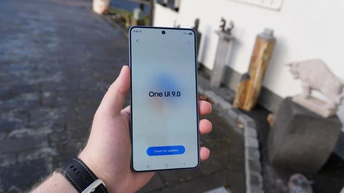 Một tệp firmware thử nghiệm dành cho dòng Galaxy S25 mang hệ điều hành One UI 9.0 vừa bị phát hiện