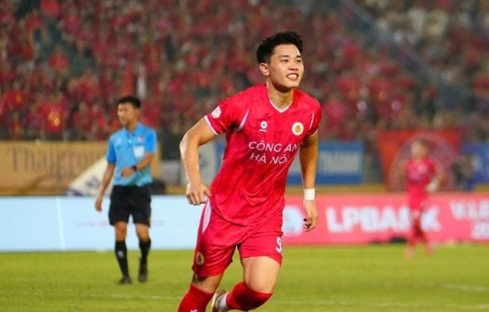 Nguyễn Đình Bắc là niềm hy vọng lớn của CAHN. Ảnh: CAHN FC.