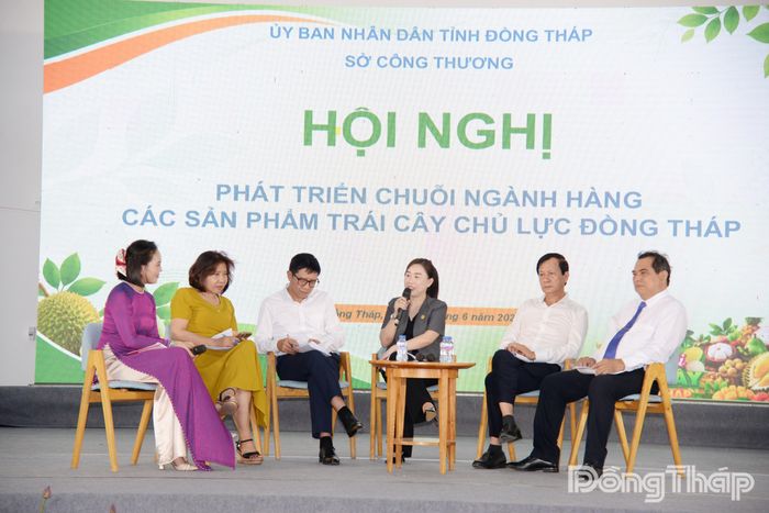 Đại diện các hiệp hội, doanh nghiệp trao đổi tại hội nghị.