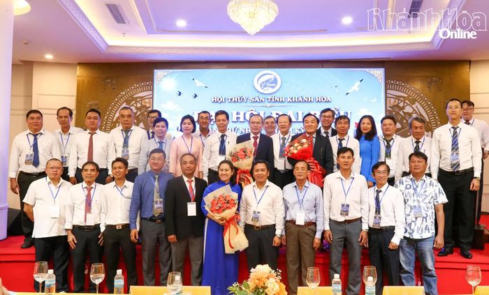 Ban Chấp hành Hội Thủy sản tỉnh Khánh Hòa nhiệm kỳ 2026-2031 ra mắt đại hội.