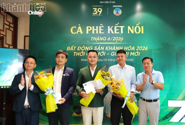 Thành lập Power Team Bất động sản và Power Team Xây dựng.