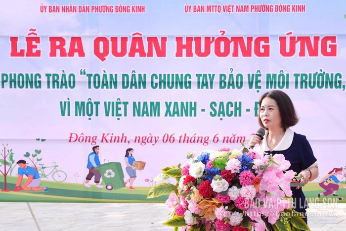 Lãnh đạo Ủy ban MTTQ Việt Nam phường Đông Kinh phát biểu phát động lễ ra quân