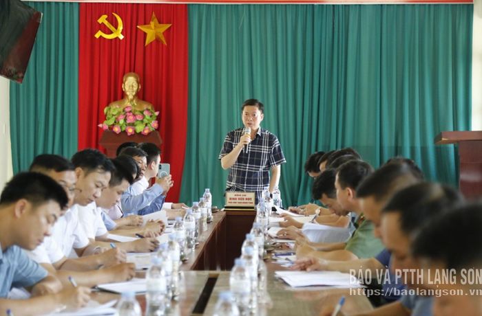 Đồng chí Đinh Hữu Học, Ủy viên Ban Thường vụ Tỉnh ủy, Phó Chủ tịch Thường trực UBND tỉnh phát biểu tại buổi kiểm tra