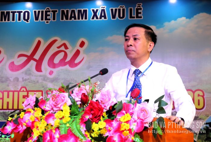 Lãnh đạo UBND xã Vũ Lễ phát biểu khai mạc ngày hội