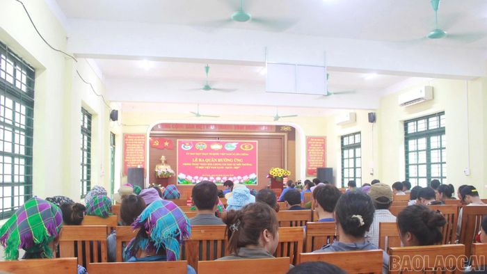Quang cảnh lễ phát động.