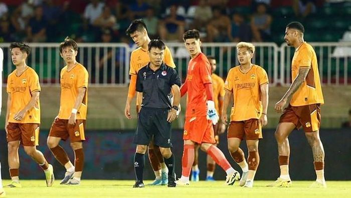 Công tác trọng tài vẫn gây ra nhiều nỗi lo.